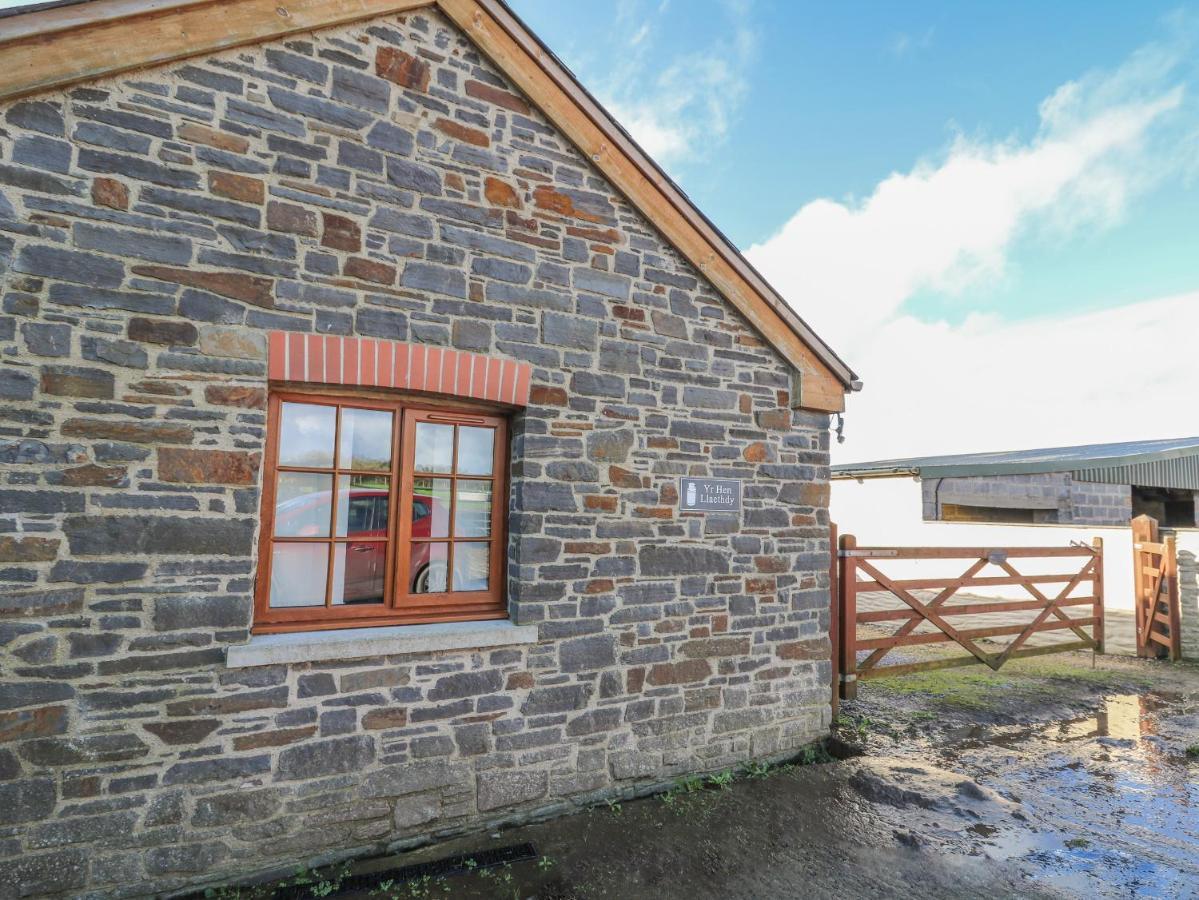 Yr Hen Llaethdy Villa Troedyraur Exterior foto